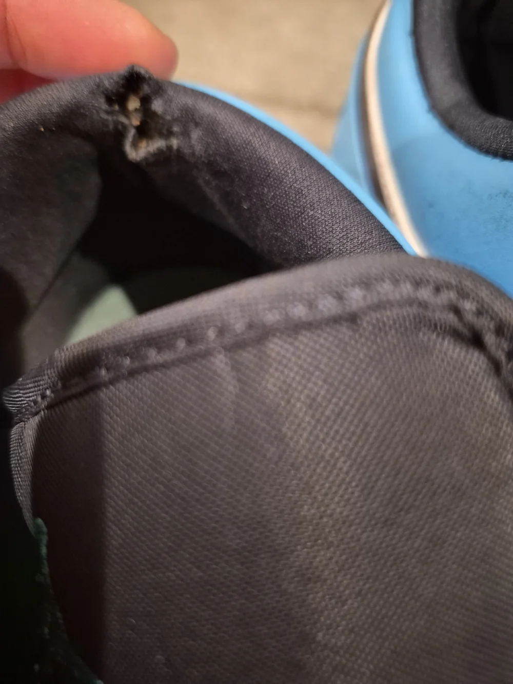Nike Air Jordan Unc Low-Top Sneakers in Blue with Black and Cream Accents